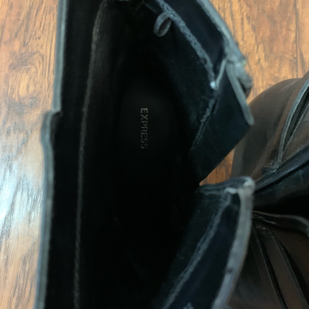 Express Booties - Picture 3 of 3